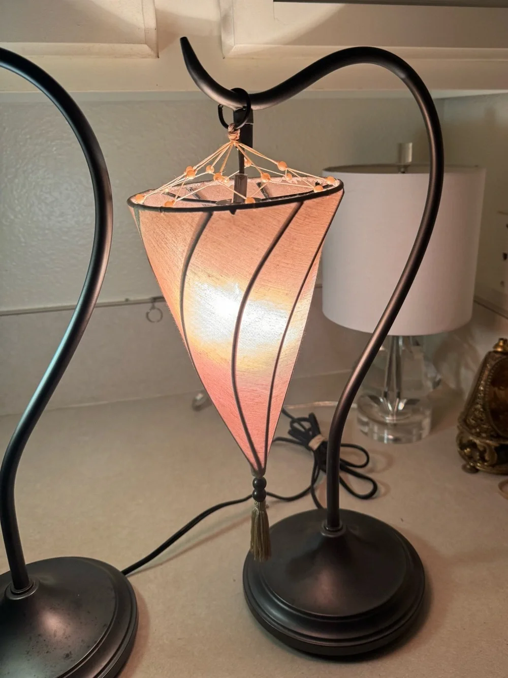 2 VTG Pottery Barn Medina Moroccan Bronze Table Lamps Tan Silk Shades Tassels 18